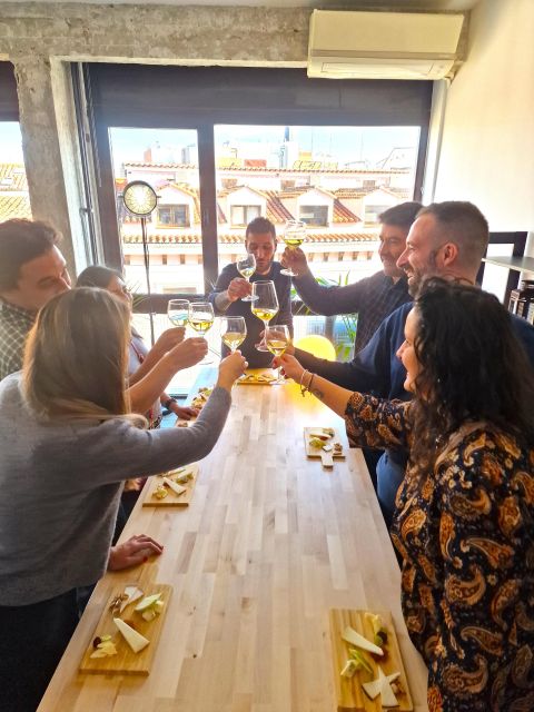 Madrid: cheese tasting with wine pairing. - What You Taste: Four PDO Cheeses and Four Regional Wines