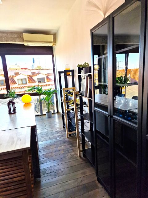 Madrid: cheese tasting with wine pairing. - Where You Go in Madrid: Second Floor, Door A Near Plaza Mayor