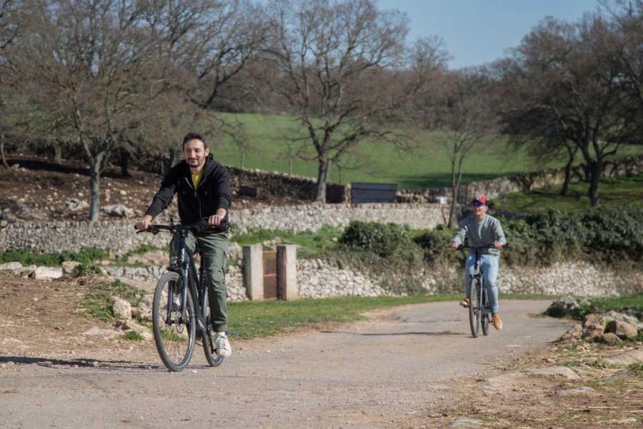 Martina Franca: E-bike farm tour & cheese tasting - An E-bike that makes rural Apulia feel easy