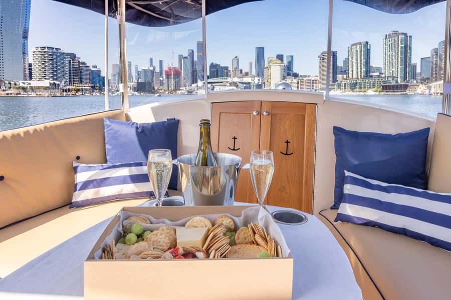 Melbourne: Private Yarra River Cruise w/ Cheese & Wine - Cheese, wine, and your playlist: making 90 minutes feel special