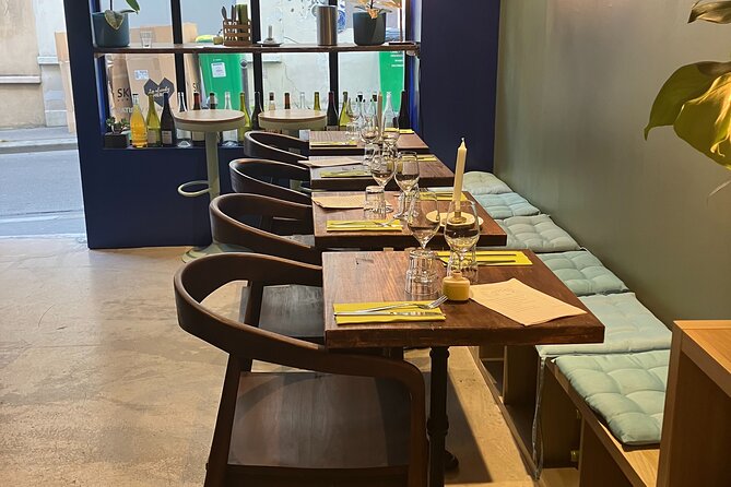 Natural Wine Tasting with Cheese Pairings in Paris - The Real Star: Wine + Cheese + Olives + Dessert Pairings