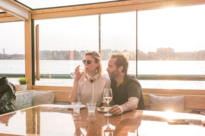 New York City: Champagne, Cheese, Caviar & Sightseeing Cruise - Views From Indoors or Outside: Comfort Plus Those Bow-and-Building Photos