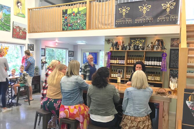 Noosa Hinterland Tour with Lunch, Wine & Cheese Tasting & more - Key highlights at a glance