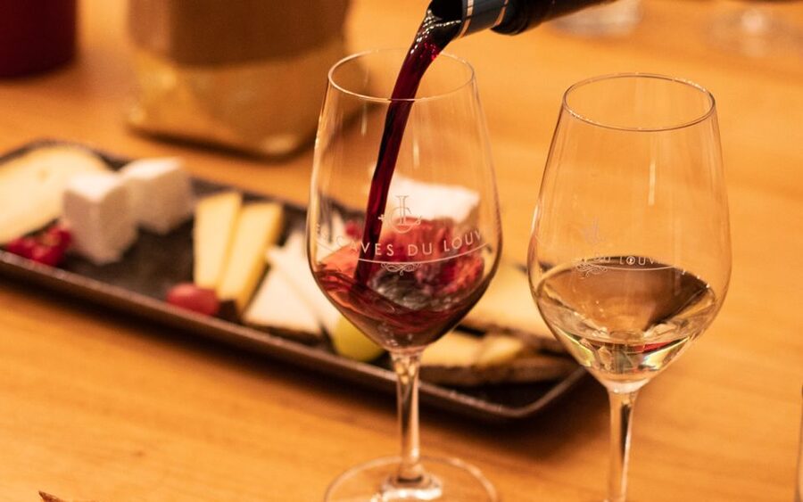 Paris: Apéro Wine and Cheese Tasting Experience - Les Caves du Louvre: The Setting That Makes It Feel Very Paris