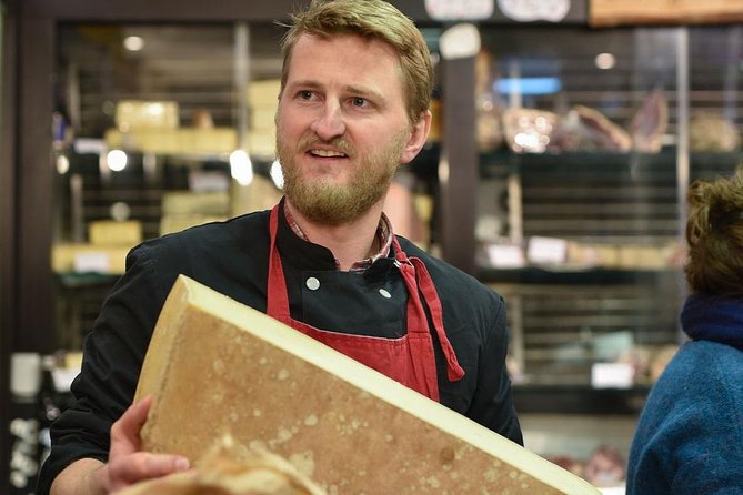 Paris Art of Pairing Cheese and Wine Tasting in a Cheese Cellar - Price vs Value: Why $84.69 Can Make Sense in Paris