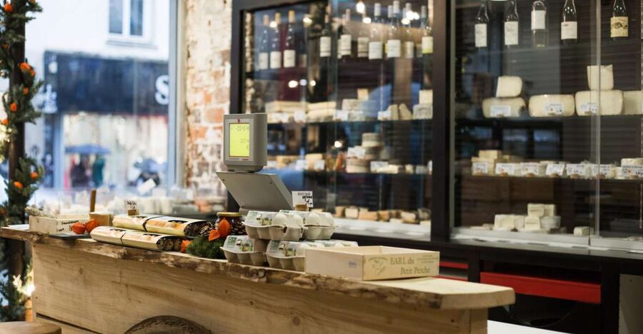 Paris: Cheese and Wine Class in a 17th Century Cellar - Find the right door at Musée Vivant du Fromage