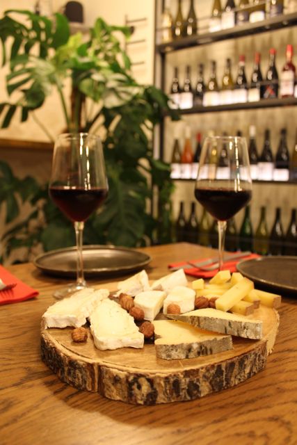 Paris: French Wine and Cheese Guided Tasting - French wine regions in plain English: grapes, climate, and location