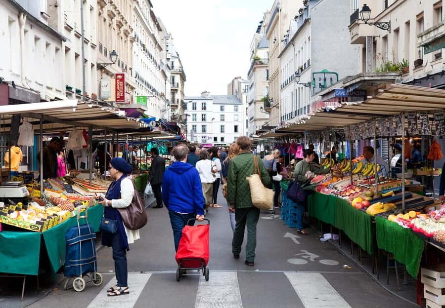 Paris Marais Bike Tour with Cheese & Sweet Tastings - Small-Group Energy: Why It Feels Comfortable