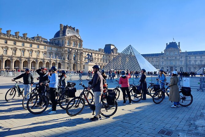 Paris : Private electric bike tour with wine and cheese tasting - Guide energy matters: what you can expect from your ride leader