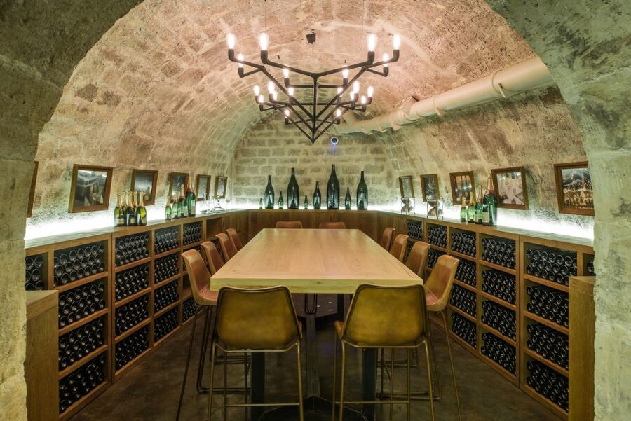 Paris: The Ultimate Wine and Cheese Tasting in English - Who This Suits Best (and Who Might Prefer Something Else)
