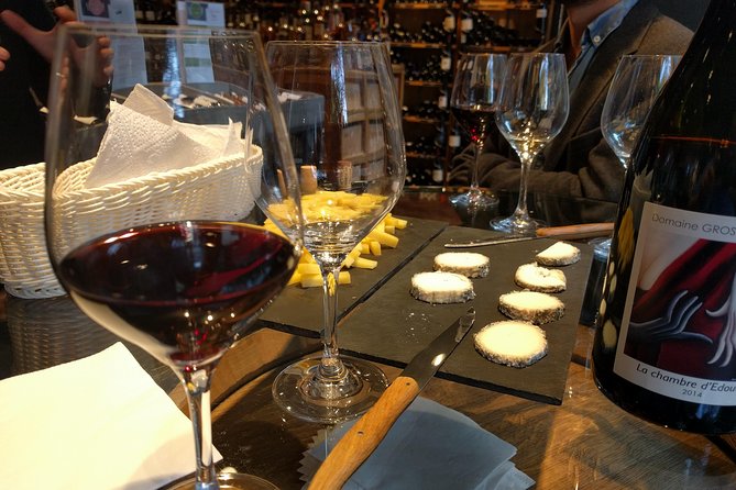 Paris Wine and Cheese Pairing Private Masterclass in a Bistrot - How the pairing “clicks”: sight, smell, taste, plus why blind tasting is so useful