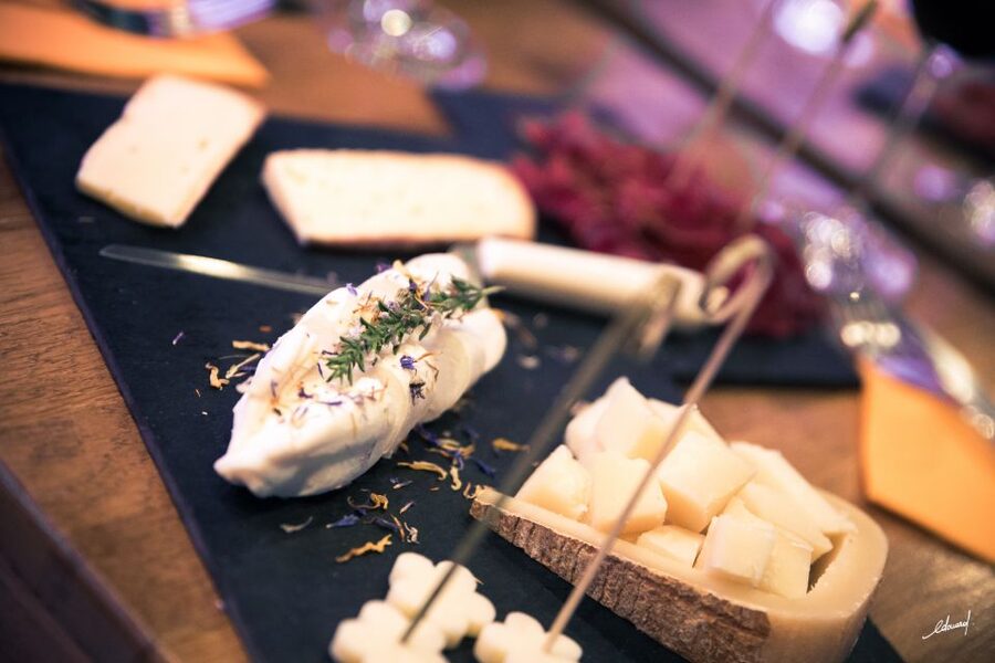 Paris: Wine and Cheese Tasting - Should you book this Paris wine and cheese tasting?