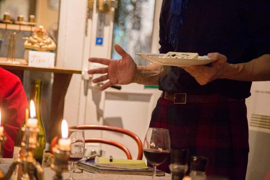 Paris: Wine and Cheese Tasting with a Chef Sommelier - French Food Etiquette: Small Rules That Make You Comfortable
