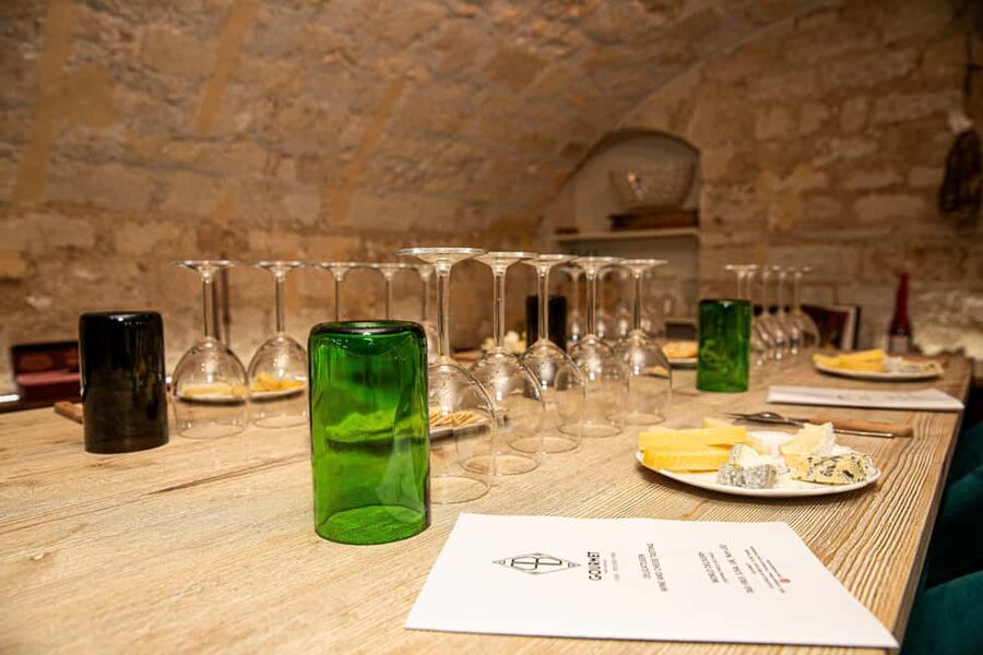 Paris: Wine & Cheese Tasting Master Class Near Eiffel Tower - Who this master class suits best