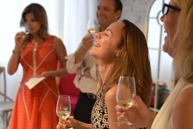 Paris Wine with Cheese Pairing & Tasting Small Group Class - Four French wines plus Champagne: what you sample and what to listen for