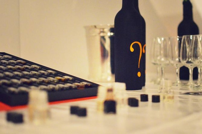 Paris Wine with Cheese Pairing & Tasting Small Group Class - The Drop-Stop pour aid: a small souvenir with real use