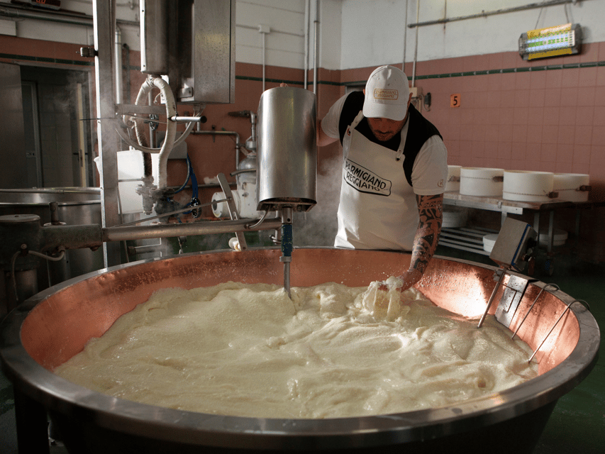 Parmesan Cheese Tour & Tasting in Modena - Getting to Antica Latteria Ducale (Near Modena’s Duomo)