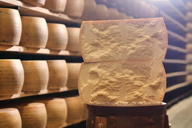 Parmigiano-Reggiano Cheese Factory Small group Tour From Parma - Parmigiano-Reggiano Up Close: What Makes This Tour Worth 3 Hours