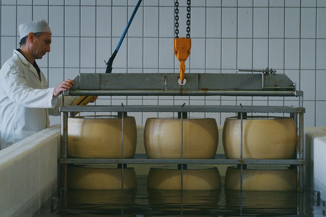 Parmigiano-Reggiano Cheese Factory Small group Tour From Parma - The Tasting That Actually Teaches: Parmigiano from Different Ages