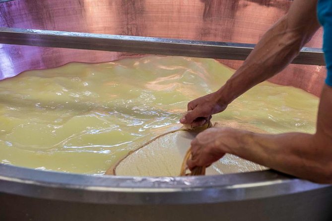 Parmigiano Reggiano Cheese Factory Tour & Tasting Experience - The Tasting Menu: How the Tour Lets You Compare Like a Pro