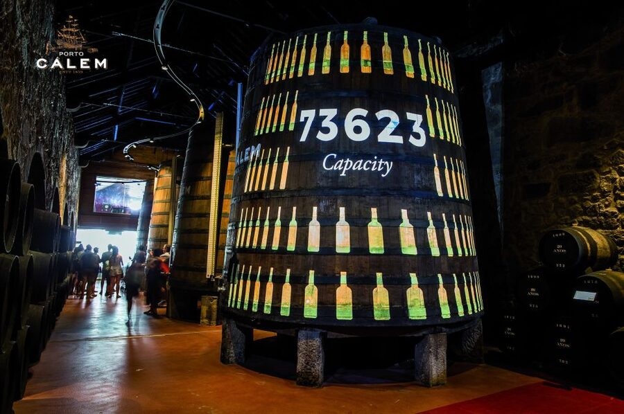 Porto: Cálem Cellar with Chocolate, Cheese, and Wine Tasting - Inside Cálem: How the Interactive Museum sets up the tasting