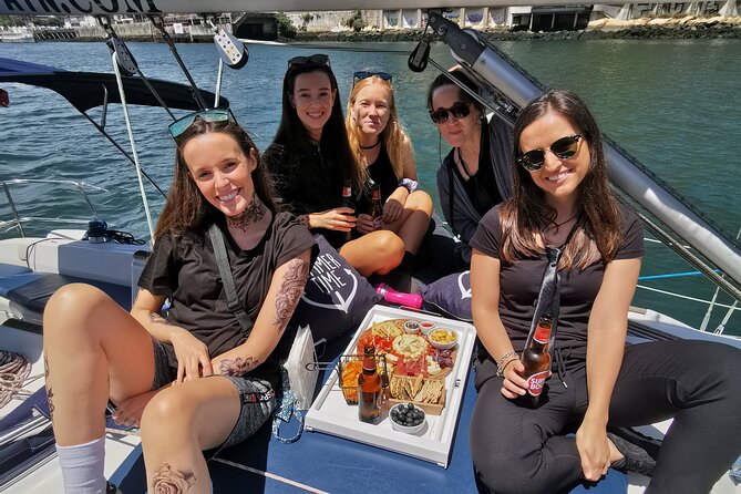 Porto: Wine and cheese tasting on a sailboat on the Douro River - Captain-led comfort: music, blankets, and that extra calm