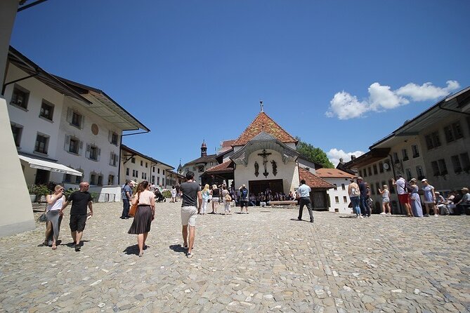 Private Gruyères Tour Including Cheese and Chocolate Factory Visit from Montreux - Your Hour to Explore Gruyères Independently