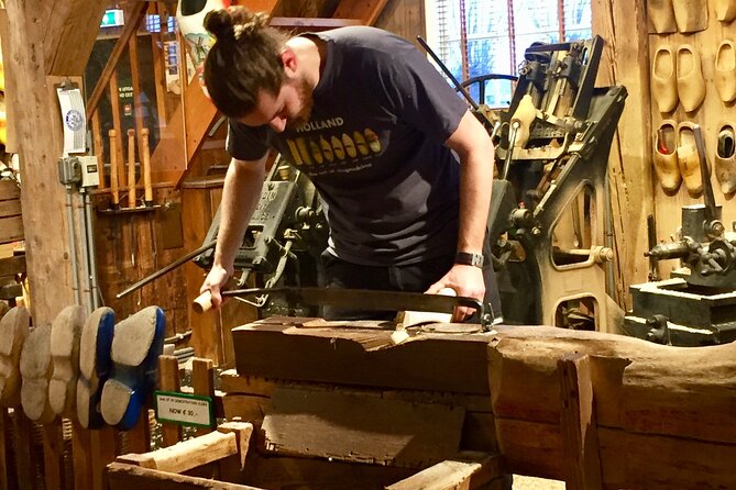 Private Guided Highlights of Holland Tour with Cheese Tasting - Kooijman Souvenirs & Clogs: Watching Wooden Shoes Get Made