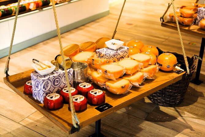 Private Guided Highlights of Holland Tour with Cheese Tasting - Edam: Stroll the Old Centre and Taste Gouda & Edam