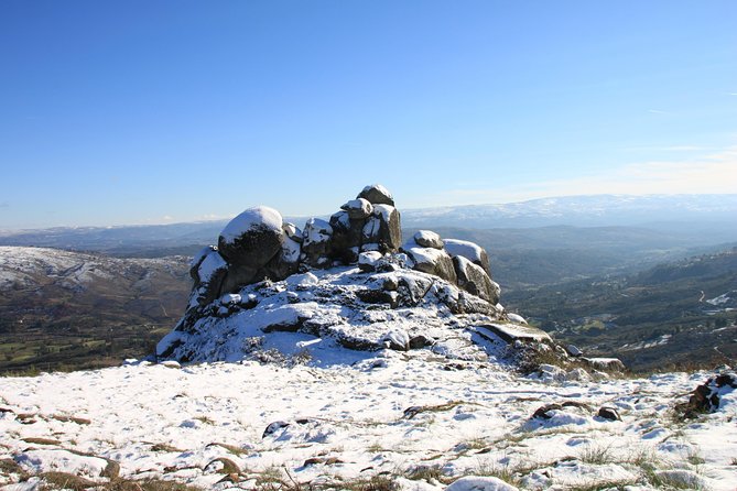 Private Serra da Estrela Gastronomy & Snow Tour from Porto - Rossim river beach and the Mondego spring: water at altitude, the start of a journey