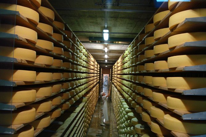 Private Tour to Gruyères, Chocolate & Cheese Factory from Geneva - Price and what you really get for $629.22