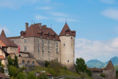 Private Tour to Gruyères, Chocolate & Cheese Factory from Geneva - Meet-up and ride comfort: hotel pickup that actually matters