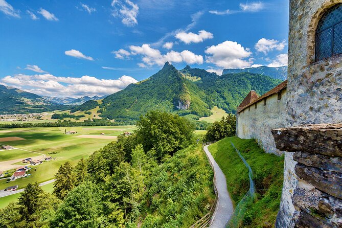Private Tour to Gruyères, Chocolate & Cheese Factory from Geneva - The Broc photo moment, then forward to Gruyères