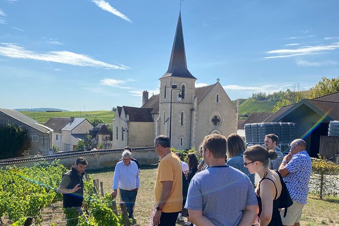 Private wine tour to Sancerre vineyards from Paris with Sommelier - Door-to-door from Paris: how the day stays easy
