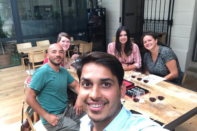 Professional - Bordeaux Wine and Cheese Tasting with a walking tour - The wine and cheese flight: what you get in the pairing