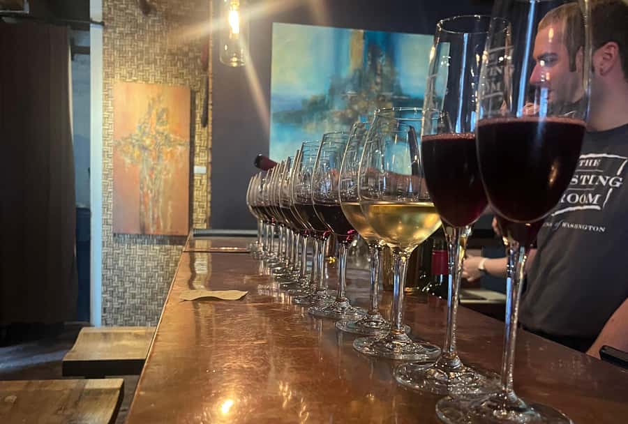 Seattle: Wine, Cheese and Chocolate Pairing Tour - Should you book this tour?