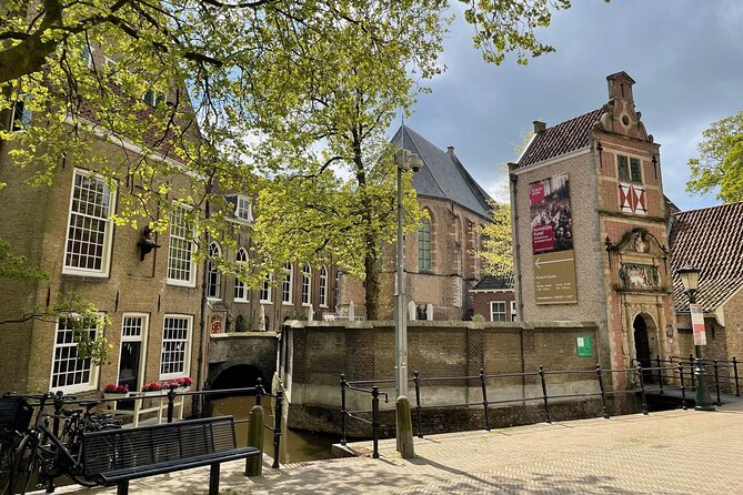 Self-Guided Walking Tour of Gouda: Canals, Colonies, and Cheese - Turfmarkt canal: the peat marketplace story along the water