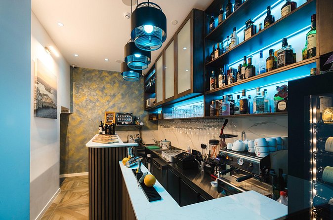 Taste of Malta Wine & Cheese Experience in Historic Valletta - Should you book Taste of Malta Wine & Cheese at Vinuri?