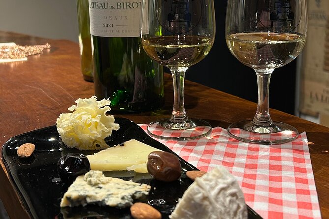 Tasting of Bordeaux White Wines Wine and Cheese Pairing - The Nose of Wine: how you learn to taste aromas without guessing
