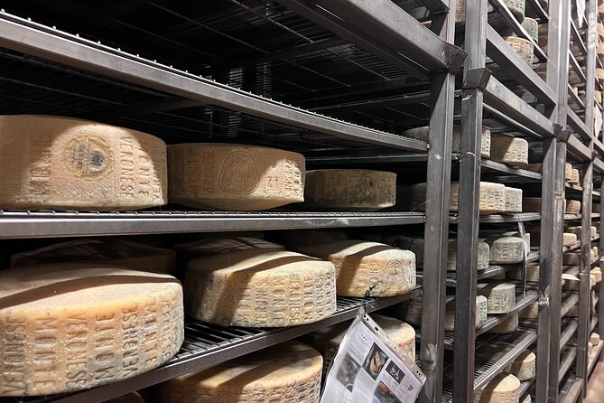 The Valpolicella food & wine driving tour: cheese factory+ winery - Stop 1 in Negrar di Valpolicella: the cheese and salami factory experience