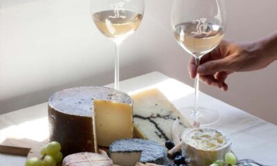 Torrevieja: Wine and Cheese Tasting at Torre del Moro - The tasting you’re paying for: La Mata wine + six artisan cheeses