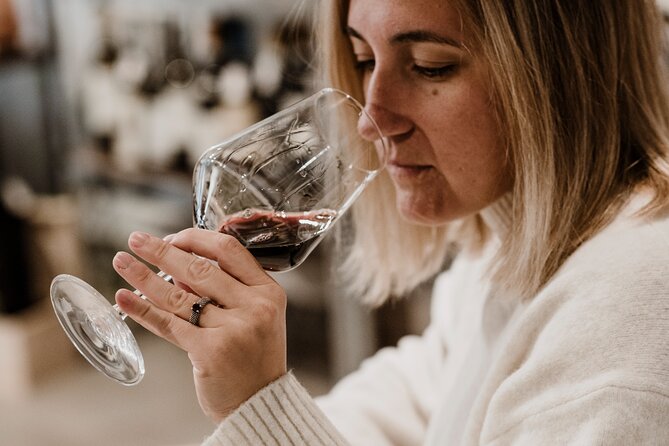 Truffle Hunting and Cheese, Truffle & Wine Tasting near Alba - Who should book this truffle and wine pairing (and who shouldn’t)