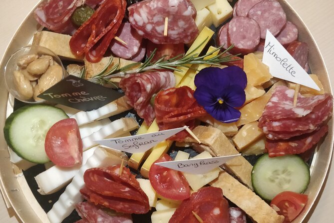 Visit and tasting of wines and cheese and charcuterie platter - Finding Domaine Specht in Mittelwihr for a 90-minute tasting