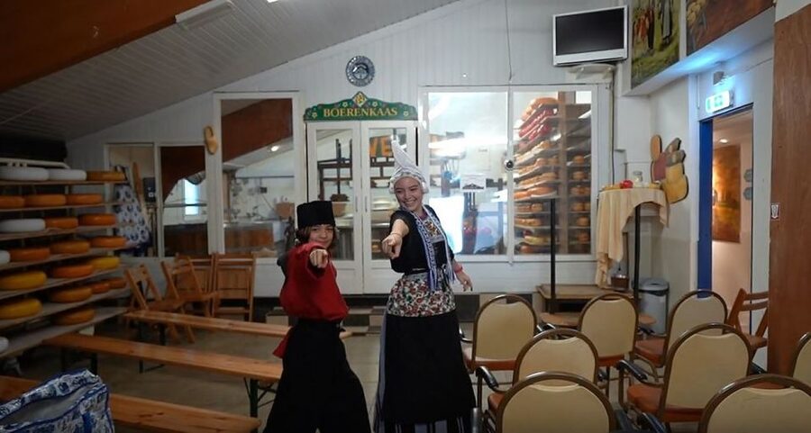 Volendam: Traditional Costume Photo with Cheese & Clog Tour - Shopping and tastings: stroopwafel, fruit wine, and serious cheese choices