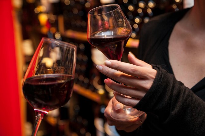 Wine and cheese tasting in Bastille - What you learn about French wine origins and style