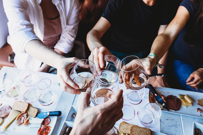 Wine and Cheese Tasting Lunch in Portuguese Wine Bar - Lunch pairing: why cheese and charcuterie is more than a snack