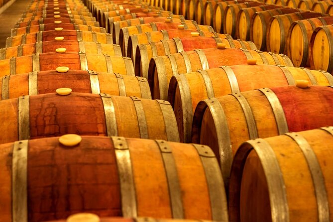Wine, Cheese, Chocolate 6 Hour Tasting Tour with Lunch - Pickup in Niagara Falls and Niagara-on-the-Lake: Start Without Headaches