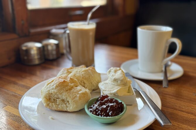 Yarra Valley Foodie Tour, Devonshire Tea, Cheese and Chocolate - The Yarra Glen Lookout Stop: Short, Scenic, and Made for Photos