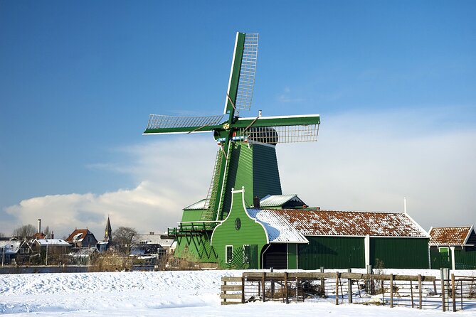 Zaanse Schans and Cheese Tasting Guided Tour from Amsterdam - Stop 1: Zaanse Schans Open-Air Museum and the Windmill Photo Rush