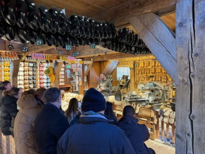 Zaanse Schans & Volendam Private Tour: Windmills and Cheese - Zaanse Schans for 75 minutes: windmills, dykes, and classic Dutch textures